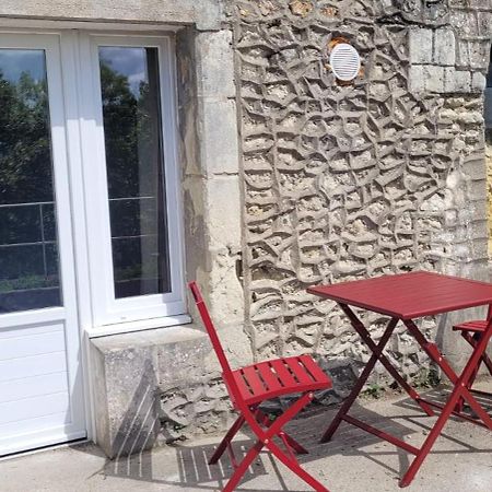 Apartamento Le Cocon Troglodyte Saint-Étienne-de-Chigny Exterior foto